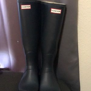 Navy Blue Hunter Rain Boots